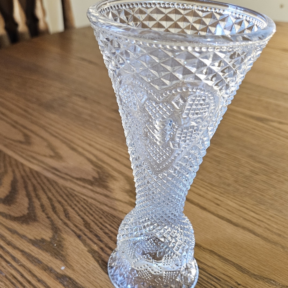 Avon Clear Diamond-Cut Glass Vase